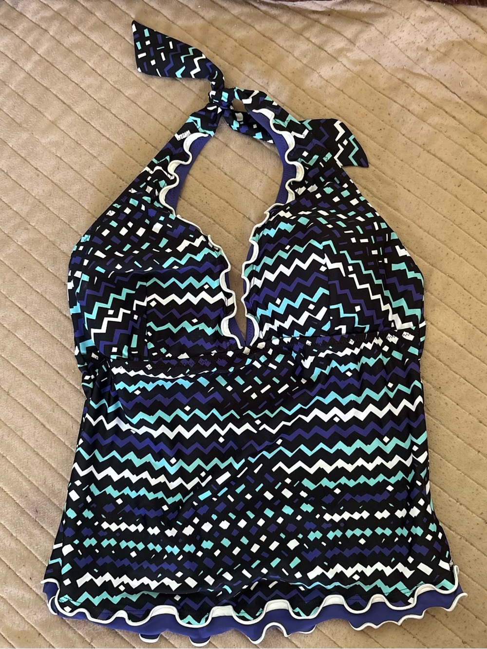 Multicolored ruffled Tankini bathing suit top